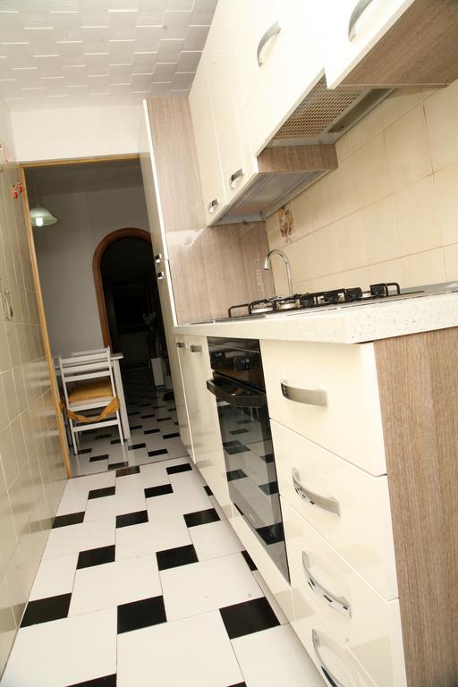 De Amicis Apartment Cagliari Habitación foto